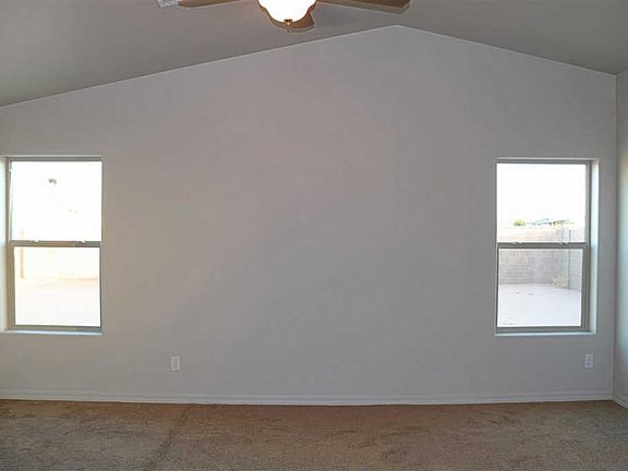 4th image of 27203 Mesquite Ave