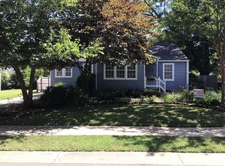 645 Melbourne Ct, Charlotte, NC 28209