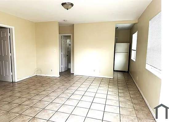 148 NW 40th Ct #1 — Photo 7