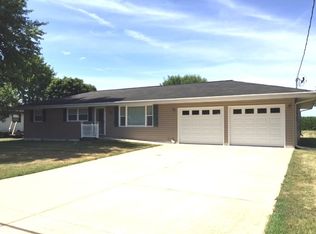 1114 Columbus Rd, Streator, IL 61364