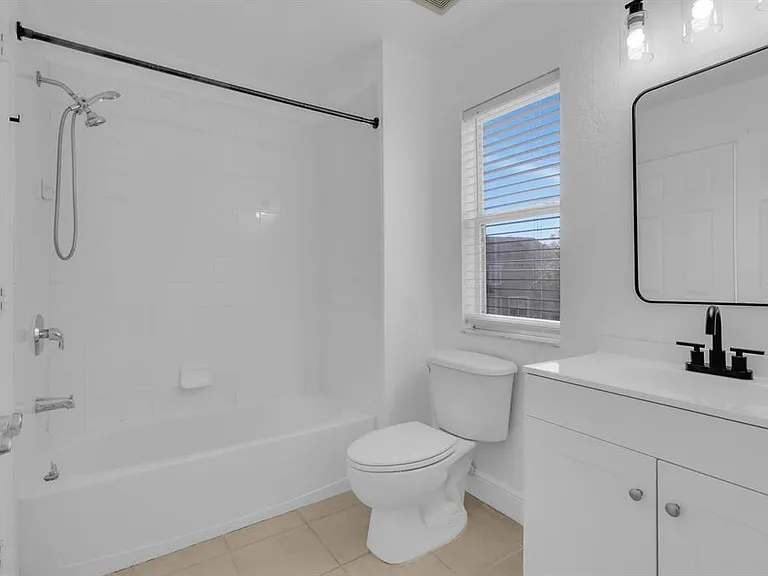 5152 Hawkstone Dr — Photo 11
