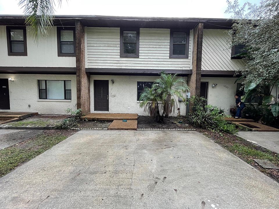 1st image of 12727 Lockey Ln