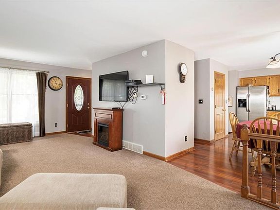 5th image of 149 Baywood Dr