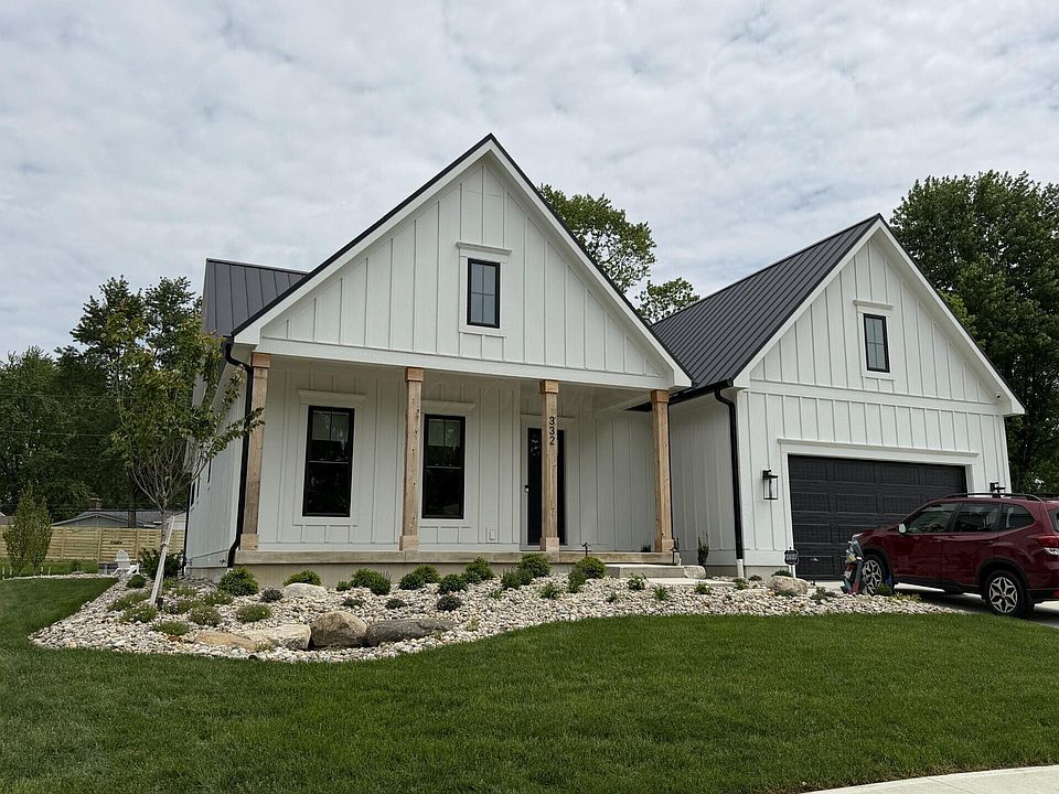 1st image of 332 Myrtle Dr