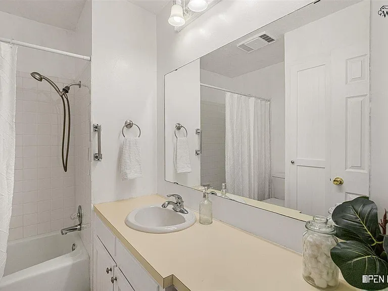 3006 Barrywood Dr — Photo 23
