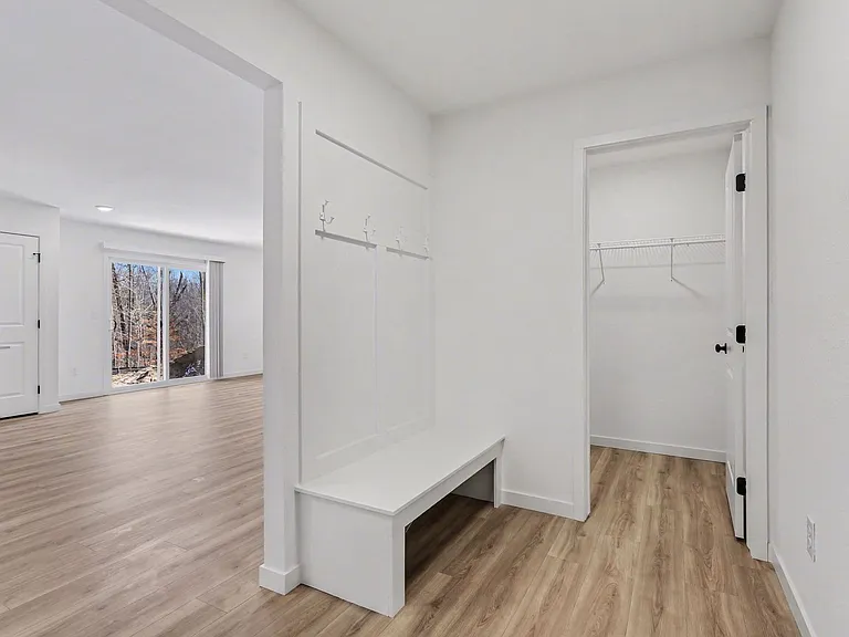 1639 Reagan Dr — Photo 13