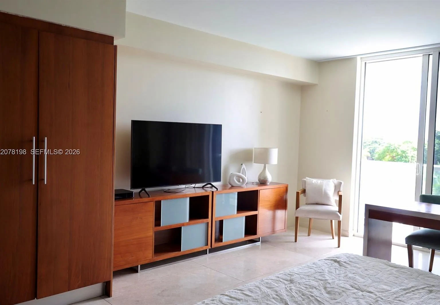 50 Biscayne Condo — Photo 3