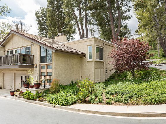 2nd image of 37 Meadowlark Ln
