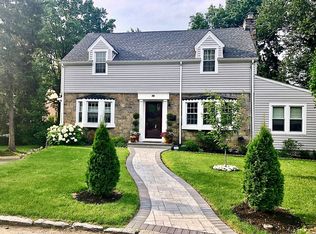 47 Westmoreland Dr, Yonkers, NY 10704