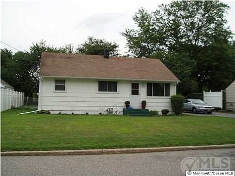2nd image of 308 Willow Dr
