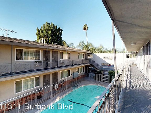 4th image of 5716 Tujunga Ave APT 3