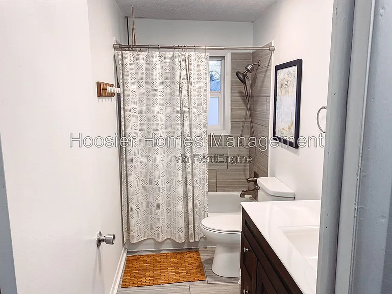 10818 Broadway St — Photo 16