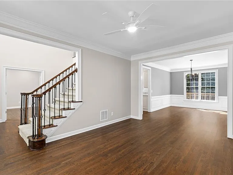 2560 Hamptons Run — Photo 10