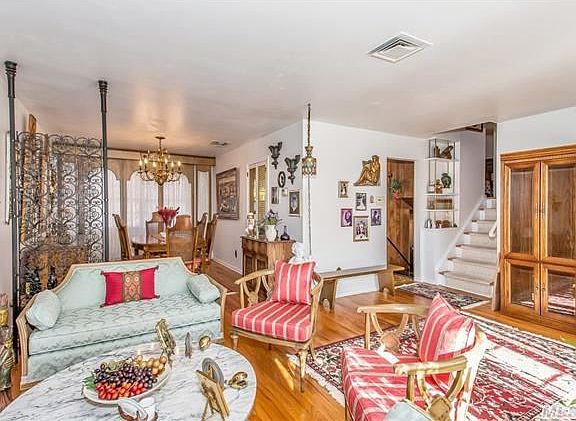 4th image of 2559 Phyllis Dr