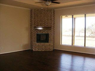 2nd image of 3221 Golden Oaks Cir