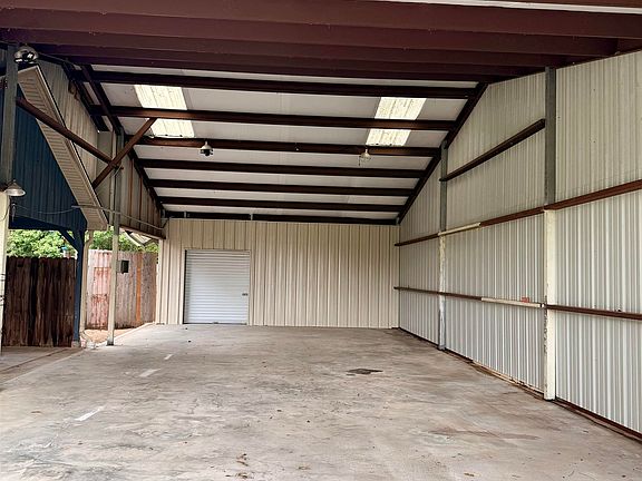 3rd image of 7825 Kay Ln
