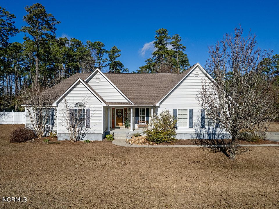 1st image of 751 Comet Drive