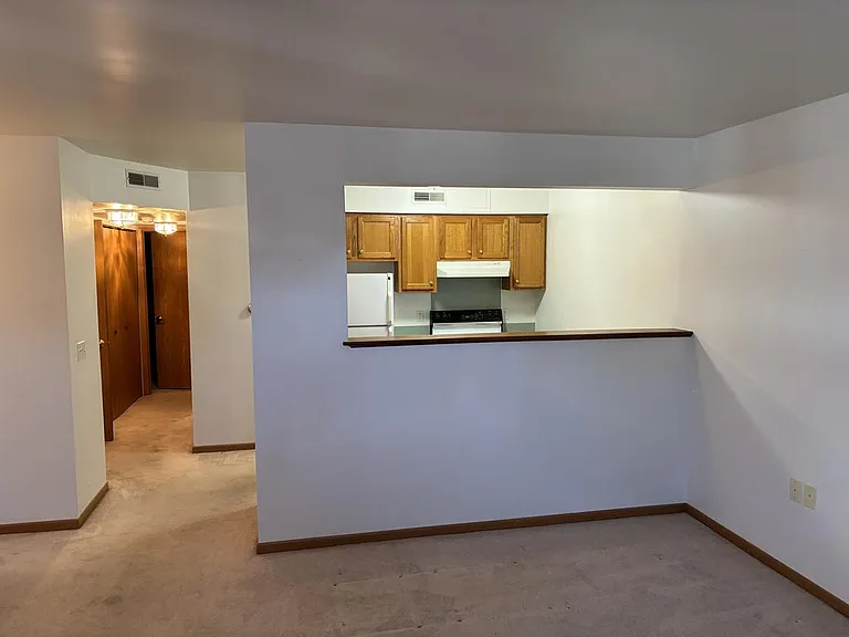 202 N 2nd Ave #103 — Photo 6