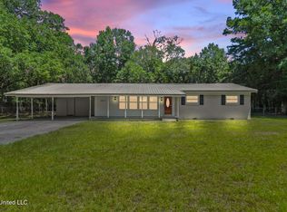 3917 Wildwood Rd, Moss Point, MS 39562