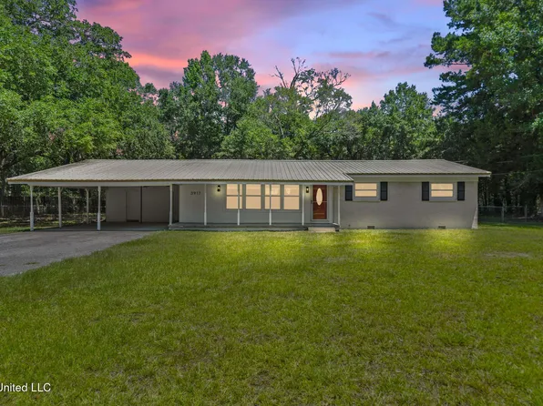 3917 Wildwood Rd, Moss Point, MS 39562