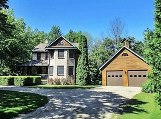 14295 Spruce Forest Dr, Lowell, MI
