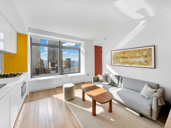 123 Washington Street image 1 of 16