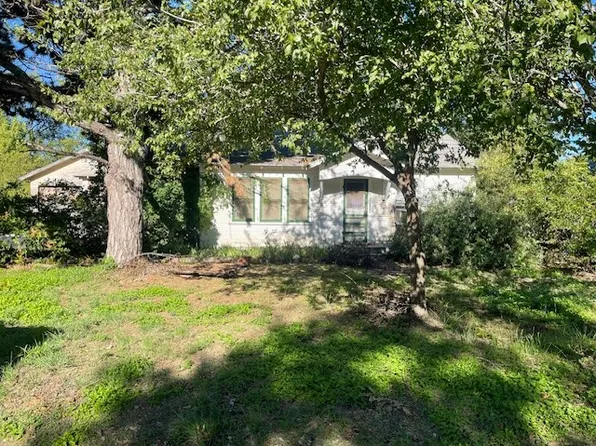 214 Cherry St, Clyde, TX 79510