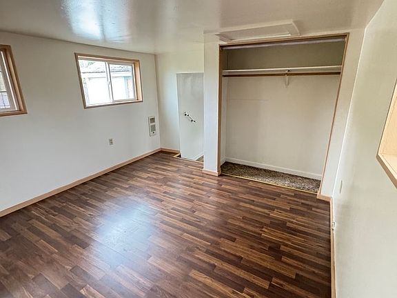 3rd image of 2560 D St