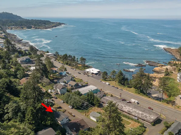360 NE Williams Ave, Depoe Bay, OR 97341