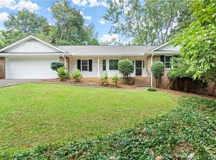 435 Knoll Woods Dr, Roswell, GA 30075