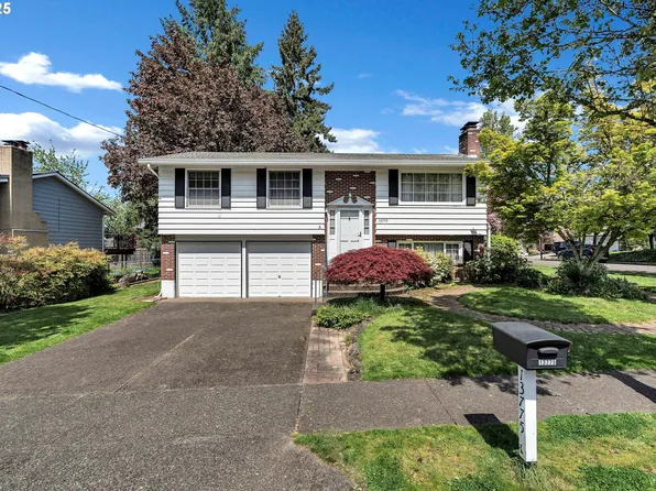 13775 SW Bonnie Brae St, Beaverton, OR 97005