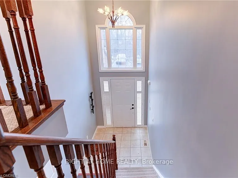 20 McConkey Cres #60 — Photo 8