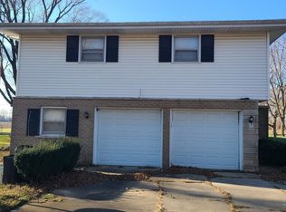 7432 E Baseline Rd, Saint Anne, IL 60964