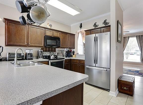 5th image of 311 Ormond Meadows Dr