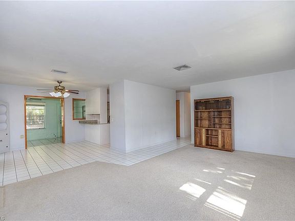 5th image of 3825 Rogers St