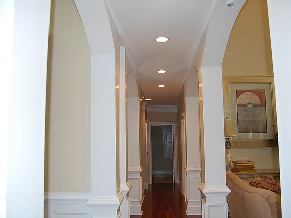 5th image of 2610 Wellington Way SE
