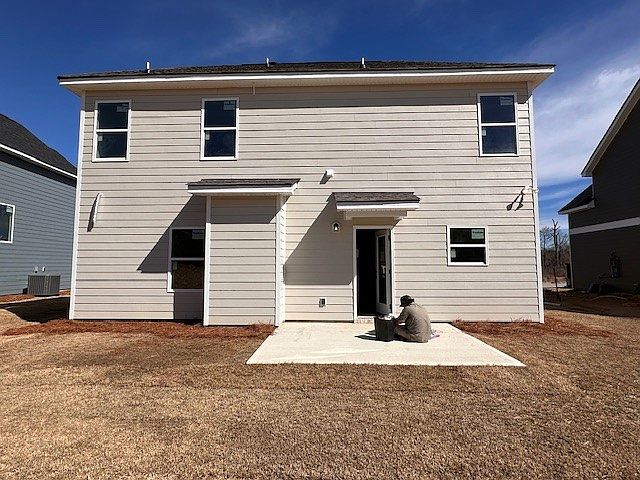 2nd image of 253 Black Oak Dr