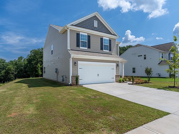 2nd image of 147 Somerset Ln