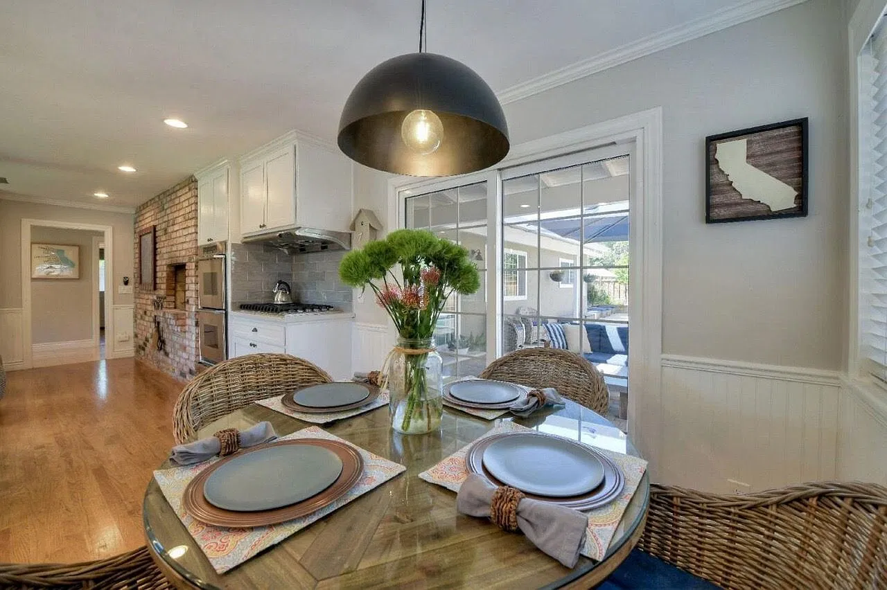 3 bed, 1722 sqft, $9,000 — Photo 4