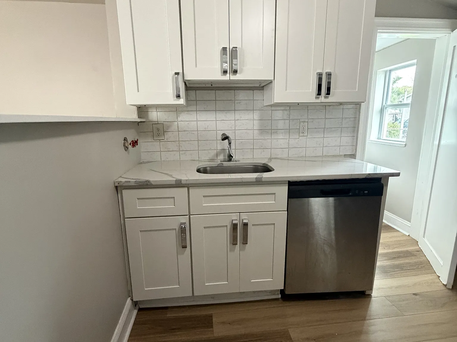 N. Commerce Street 1201 - Unit B — Photo 2