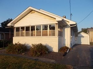 317 N Madison St, Taylorville, IL 62568