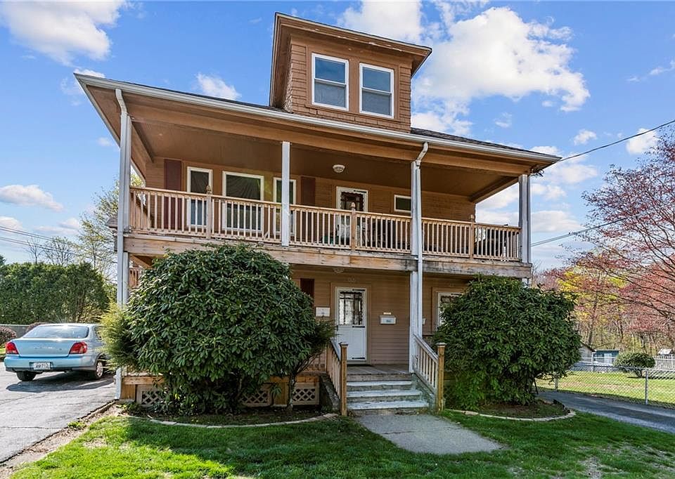 160 Papineau Ave Woonsocket RI Zillow