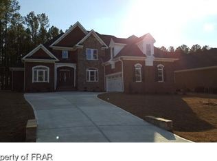 332 Barons Run W, Spring Lake, NC 28390