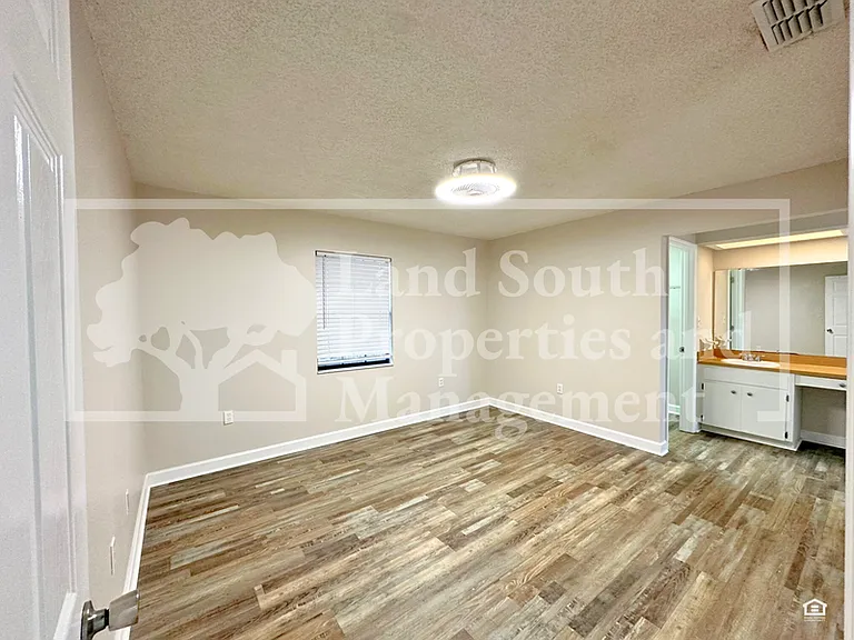 3634 Sherertz Rd — Photo 10