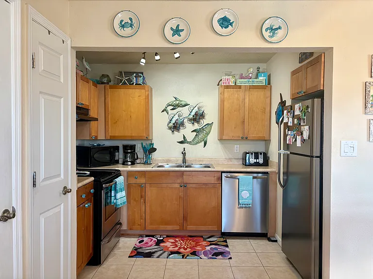 Kitchen outfitted with everything you need.