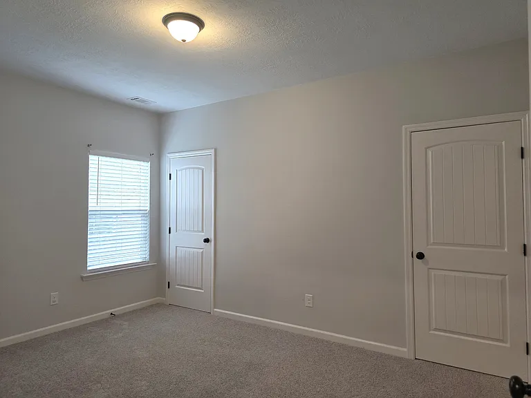 337 Jardon St — Photo 16