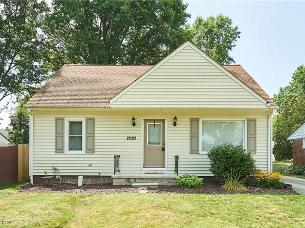 2020 Deming St, Cuyahoga Falls, OH 44221