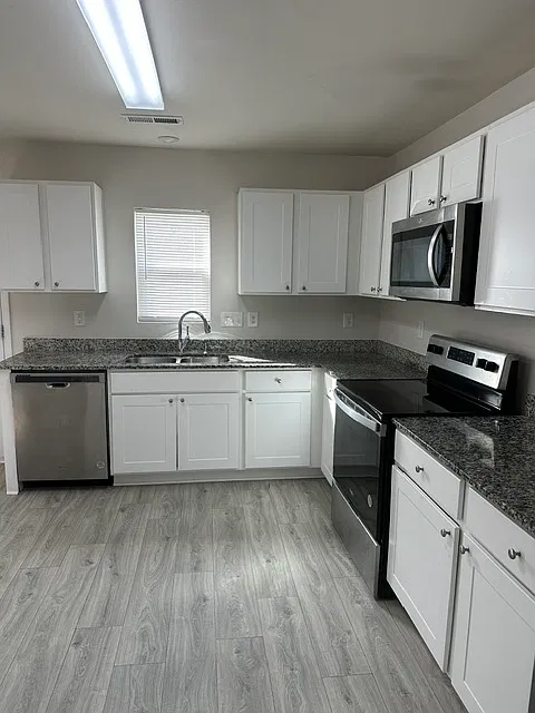 3 bed, 1603 sqft, $1,475 — Photo 4