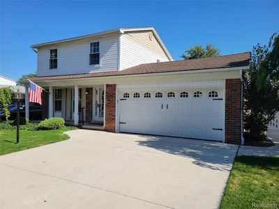 4687 Jackson St, Trenton, MI, 48183