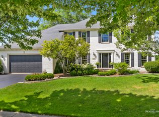 2247 Kings Ct, Geneva, IL 60134